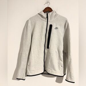 NikeSportswear Tech Fleece Size XL Full-Zip Winterized Hoodie 'Light Grey'